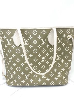 Louis Vuitton Neverfull MM